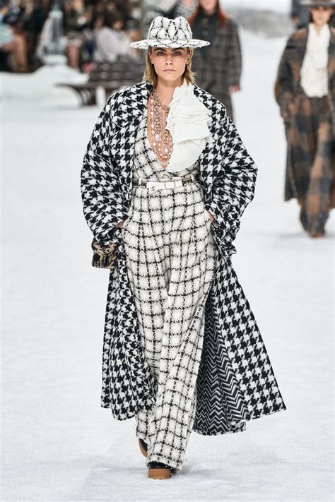 chanel suit runway|chanel photoshoot.